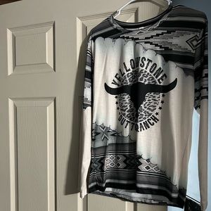 Women’s shirt